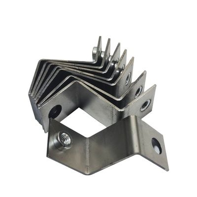 0.4-3 mm Dikte Custom Carbon Steel Stamping Parts Brackets Mount Metal Bracket