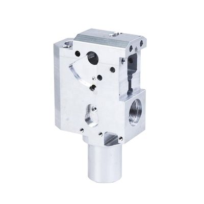 Aanpassing van de grootte van de metalen verwerking Service CNC machine reserveonderdelen met en concurrerende