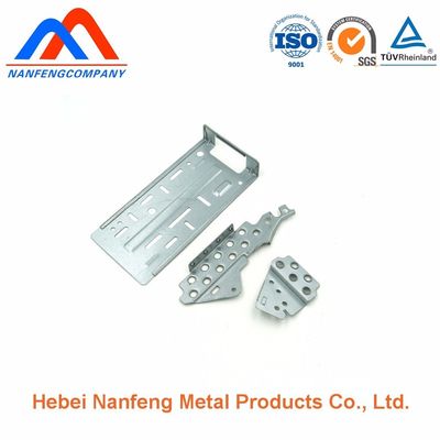 Op maat gemaakte metalen stempende onderdelen met stempproces en poedercoatingservice