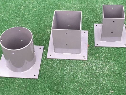 Tweede operatie: op maat gemaakte metalen beugels paalanker voor houten palen