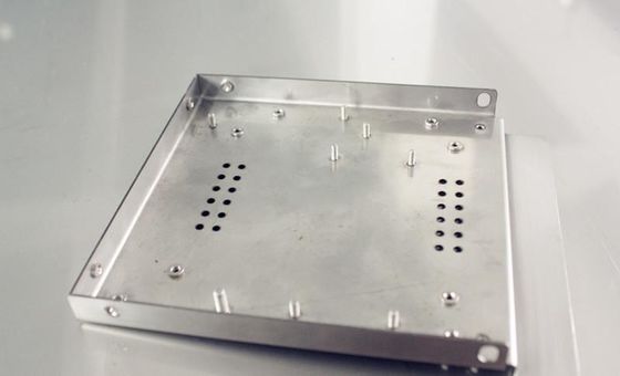 Algemeen gebruikt roestvrij staal plaat metaal stempelen buigen lassen onderdelen fabricage dienst