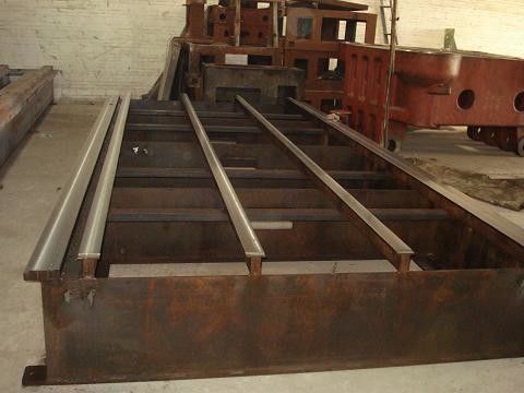 Betrouwbare lasersnijden en buigen van aluminiumplaten voor uw tekeningen of monsters