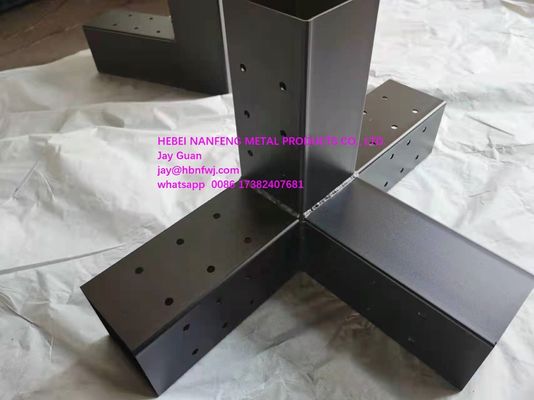 Industrie 3 Way Steel Arm Pergola Hoekbeugel voor 4x4 Houten Palen ISO9001 2015 Gecertificeerd