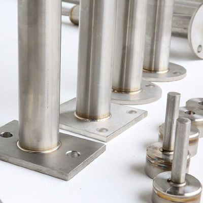 0.4-3 mm Dikte Aluminium Aanpassing Poeder bekleed staal hek Post Base Brackets
