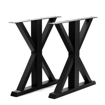 Metalen benen met aangepast materiaal en postverpakking