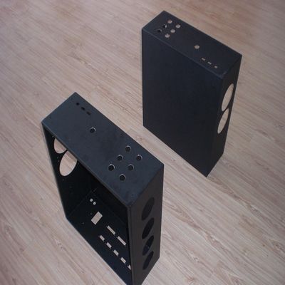 Productie van metalen onderdelen voor polijstplaten op maat met metalen behuizing
