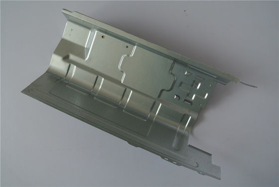Vervaardiging van aluminium- en roestvrijstalen platen met een dikte die kan worden aangepast