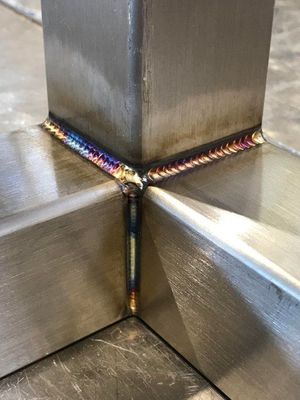 Op maat gemaakte staal- en aluminiumstempel- en lasonderdelen voor verschillende toepassingen