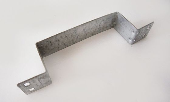 Op maat gemaakte staalplaat Metalen bevestigingssteun Aluminium U Z L Beugel voor en bevestiging