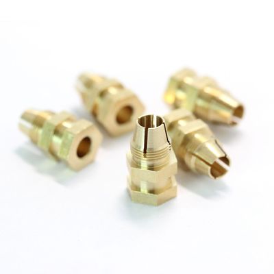 Kleine bestelling geaccepteerd Messing Bolt en Noot Kits Nanfeng Company in verschillende diktes