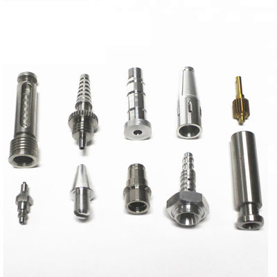 Custom CNC Machining Precision Auto Parts met Power Coated Finish en Punching