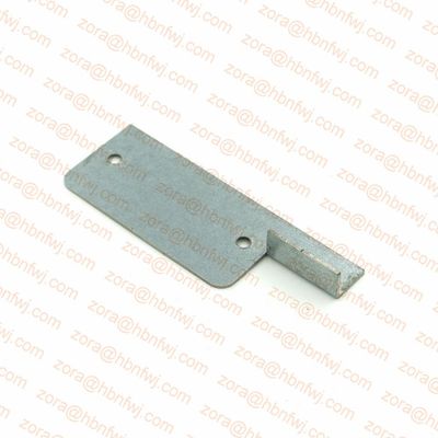 Op maat gemaakte, gestempelde aluminium platen voor auto's of machines. Nanfeng's specialiteit.