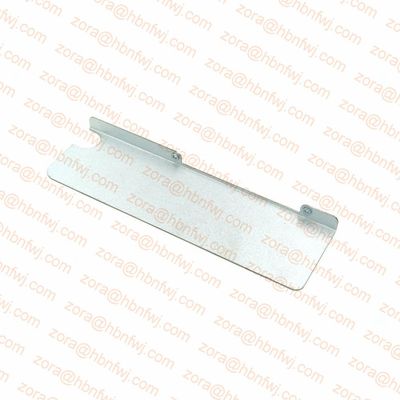 Op maat gemaakte, gestempelde aluminium platen voor auto's of machines. Nanfeng's specialiteit.